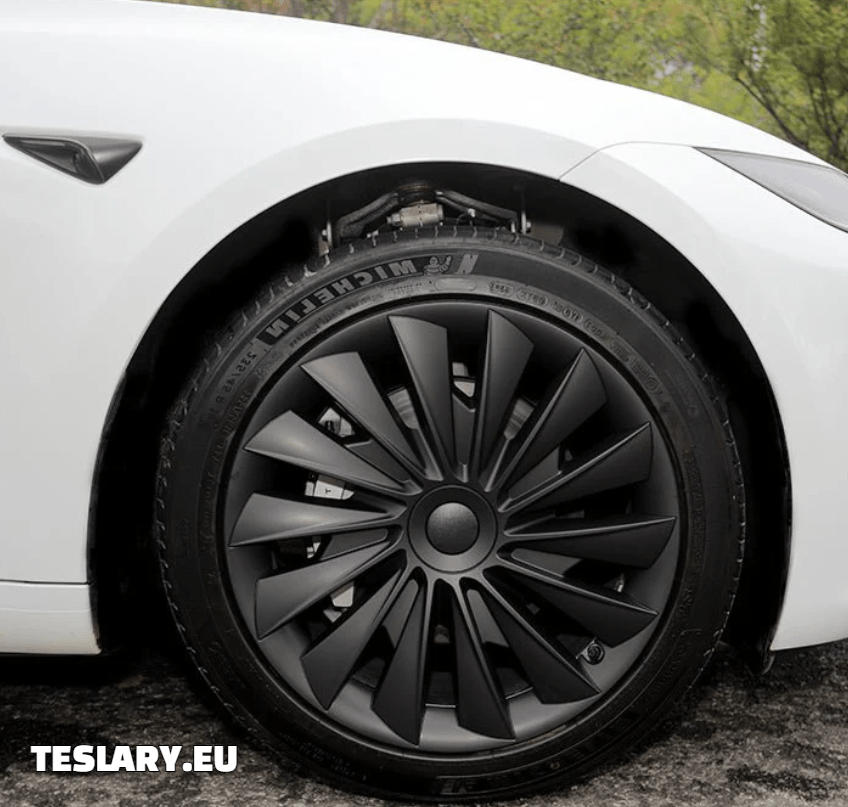 Tesla Model 3+ Highland 18 -calowe okładki w stylu ostrza - matowy czarny