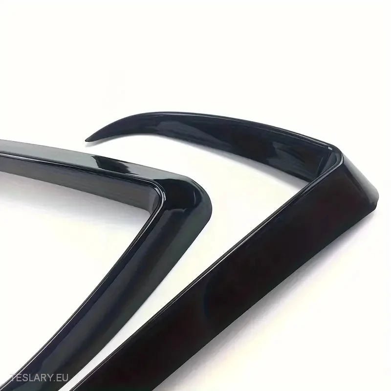 Tesla 3 Log Lights Wind Splitter - Gloss Black -TESLARY.IE Tesla Shop Europe