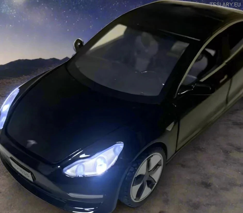 Tesla Model 3 2023 Scale 1:32 Unofficial Version