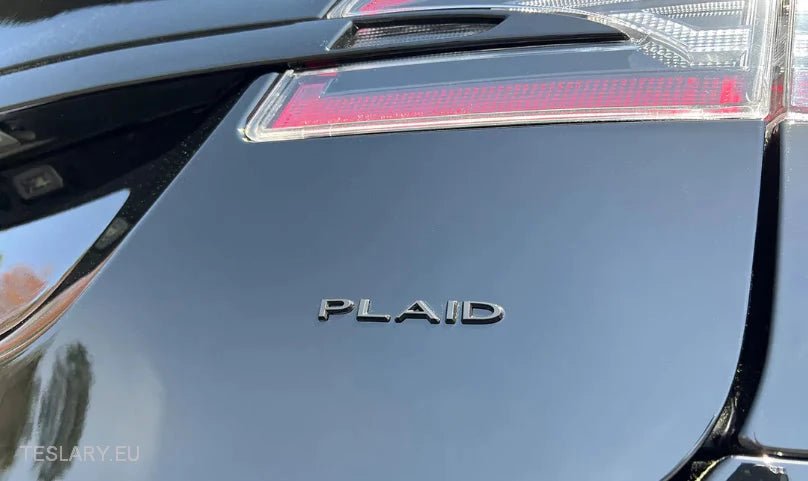 TESLA  " PLAID " REAR LOGO EMBLEM IN CHROME & RED -TESLARY.IE Tesla Shop Europe